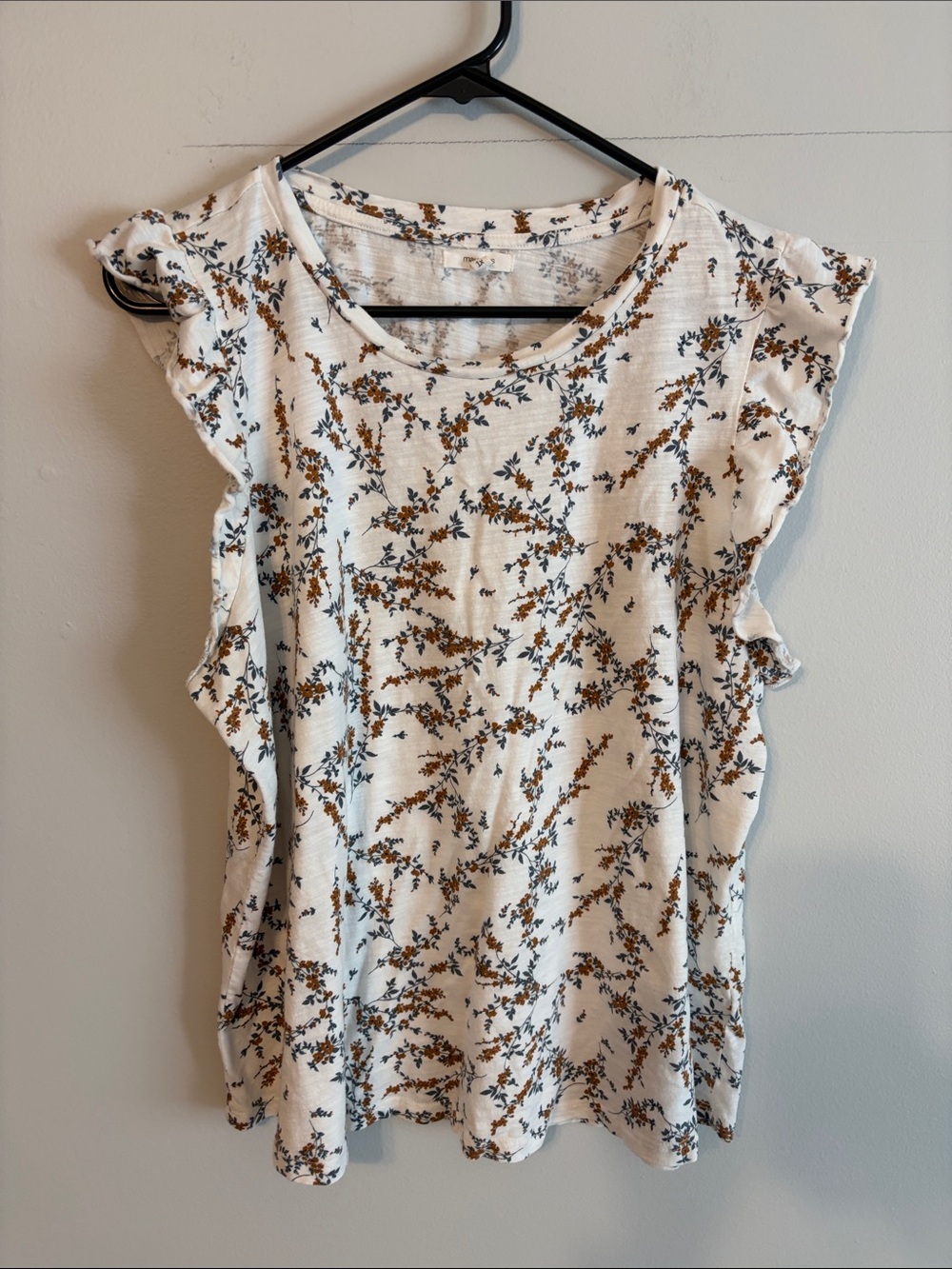 Maurices Cream Short Sleeve Floral Ruffle Tee with Brown & Green print. 1X